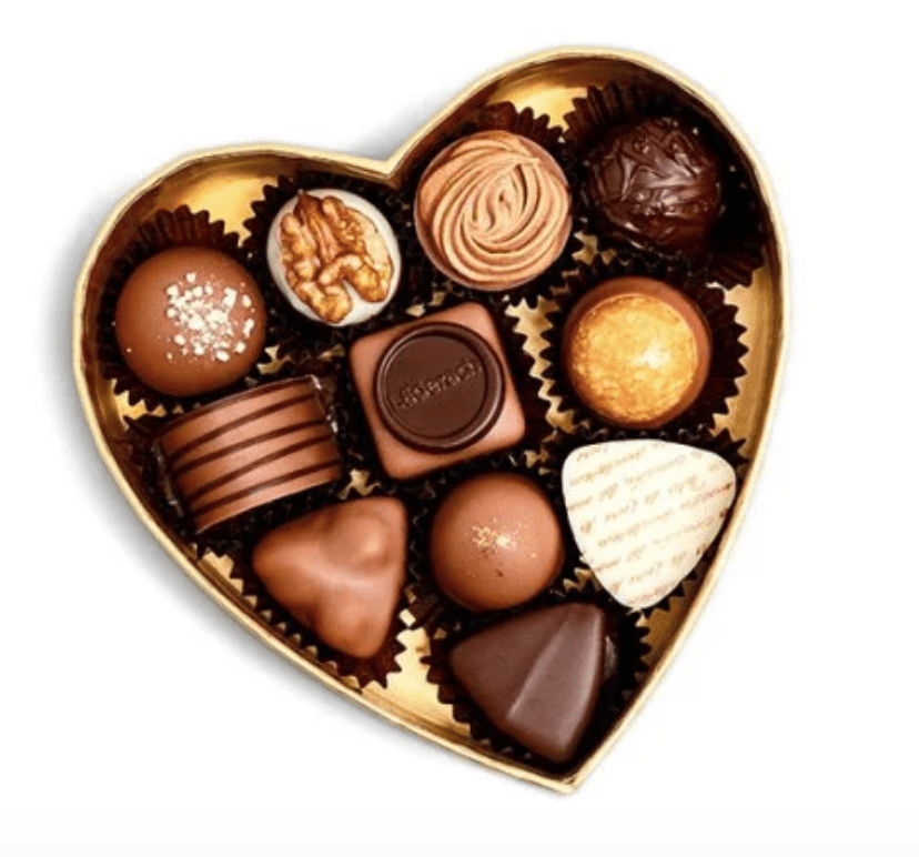 Pralines assorted 11pcs heart box