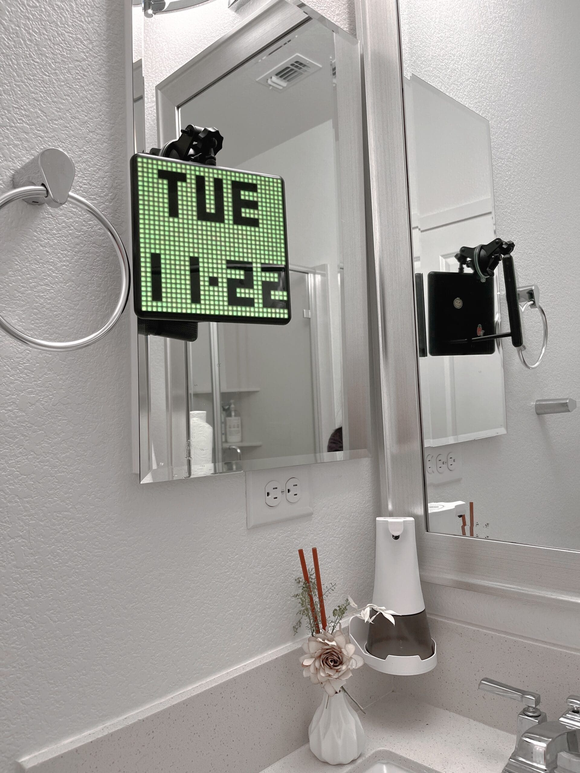 2024年七夕数码礼物推荐：数码像素相框和怀旧小礼物建议